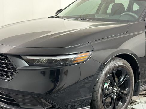 Used 2025 Honda Accord SE image 10