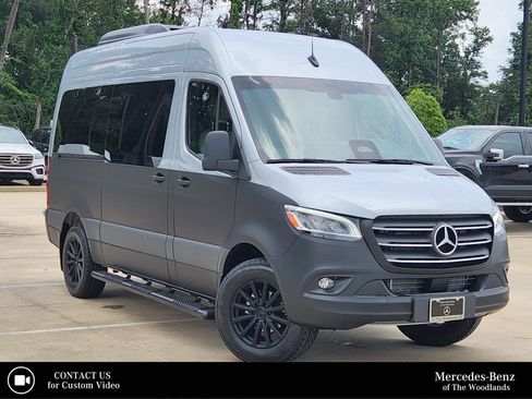 Used 2025 Mercedes-Benz Sprinter 2500 image 1