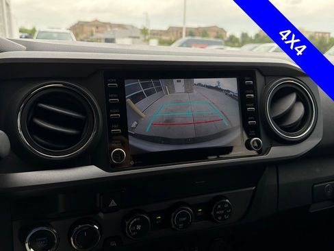 Used 2020 Toyota Tacoma TRD Off-Road w/ Technology Package image 7
