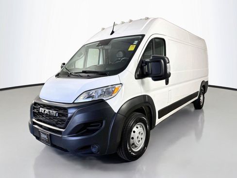 Used 2023 RAM ProMaster 2500 FWD image 4