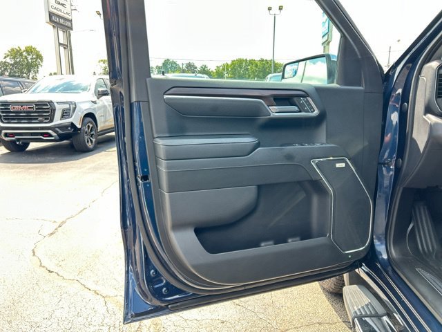 Used 2023 GMC Sierra 1500 SLT w/ SLT Convenience Package AWD/4WD image 22