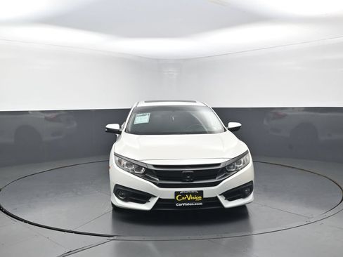Used 2018 Honda Civic EX-T image 3