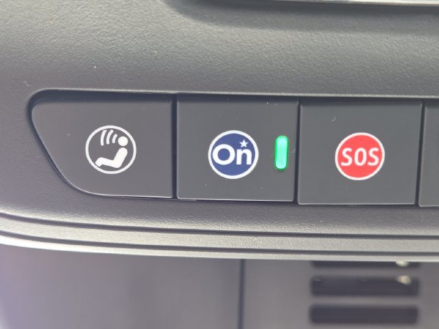 Used 2025 Chevrolet Traverse LT w/ LPO, Floor Liner Package FWD image 36