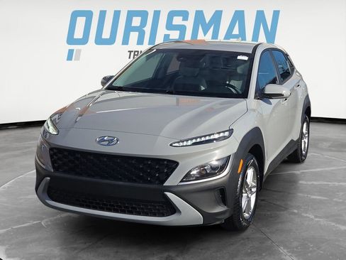 Used 2023 Hyundai Kona SE w/ Cargo Package image 2