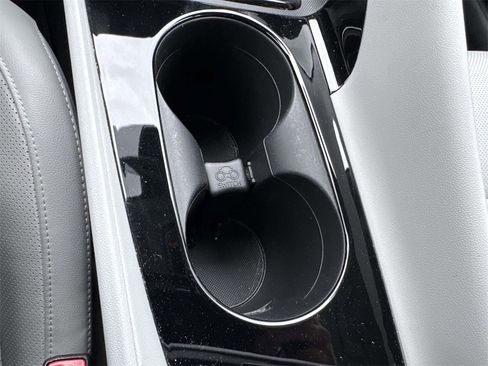 Used 2023 Hyundai Elantra Limited w/ Cargo Package image 25