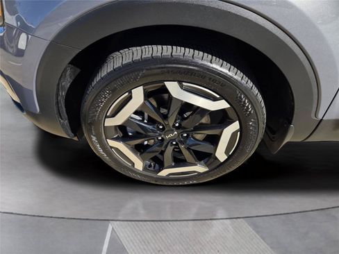 Used 2024 Kia Telluride S w/ S Sunroof Package FWD image 9