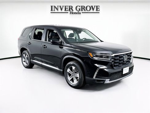 Certified 2025 Honda Pilot EX-L image 3