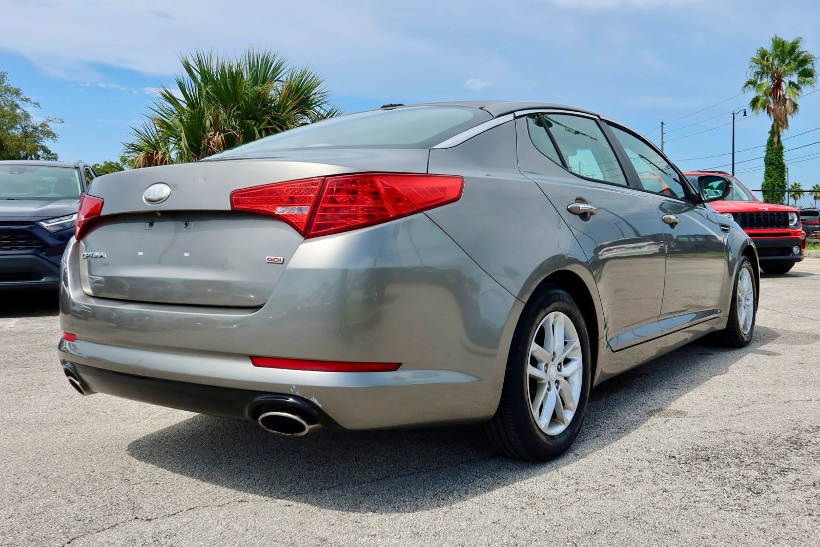 Used 2013 Kia Optima LX w/ Convenience Plus Pkg FWD image 4