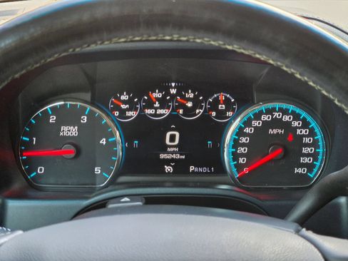 Used 2019 GMC Sierra 2500 Denali w/ Duramax Plus Package AWD/4WD image 23