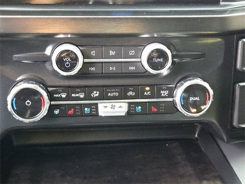 Used 2024 Ford F350 Lariat w/ Lariat Ultimate Package image 23