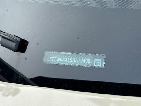 Used 2025 Ford Maverick XL FWD image 3