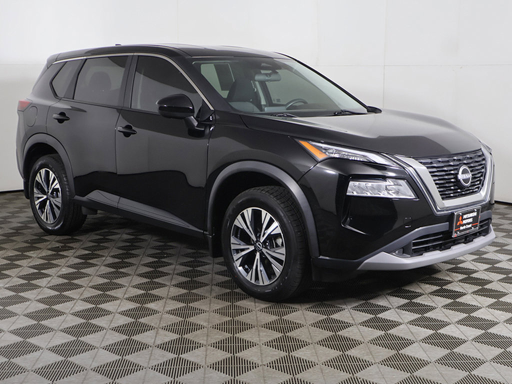 Used 2023 Nissan Rogue SV AWD/4WD image 2