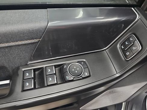 Used 2023 Ford F150 Raptor w/ Raptor 37 Performance Package AWD/4WD image 11