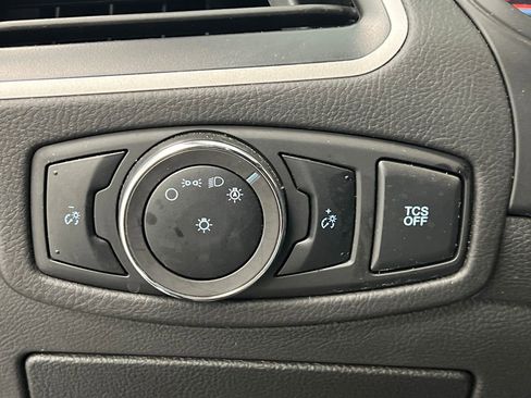 Used 2024 Ford Edge SEL image 41