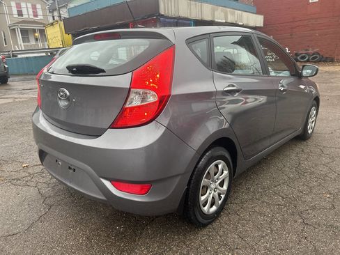 Used 2013 Hyundai Accent GS image 5
