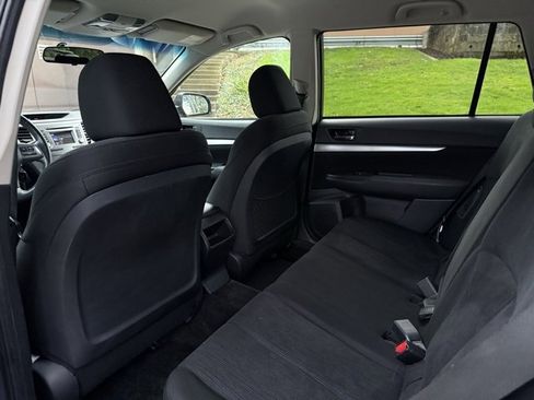 Used 2014 Subaru Outback 2.5i Premium image 24