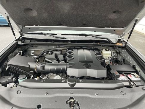 Certified 2019 Toyota 4Runner SR5 image 11