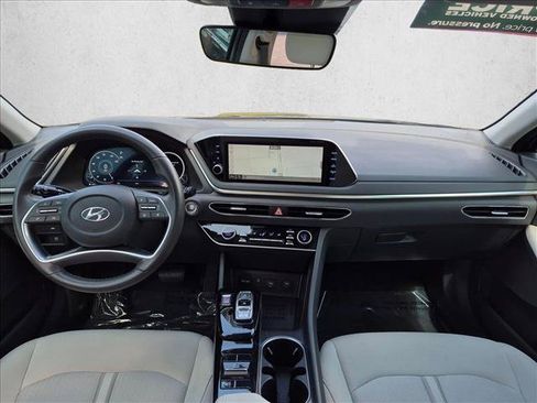 Used 2023 Hyundai Sonata SEL w/ Convenience Package FWD image 18