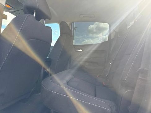 Used 2022 Chevrolet Colorado LT w/ LT Convenience Package RWD image 9