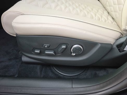 New 2026 Genesis GV80 3.5T e-SC image 10