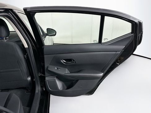 Used 2024 Nissan Sentra SV image 27