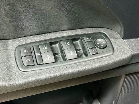 Used 2010 Dodge Journey SXT image 17