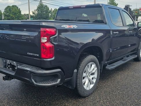 Used 2023 Chevrolet Silverado 1500 Custom AWD/4WD image 8