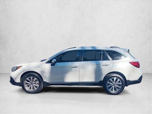 Used 2019 Subaru Outback 2.5i Touring w/ Popular Package #3A image 9