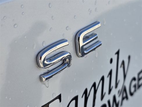 New 2026 Volkswagen Atlas SE image 8