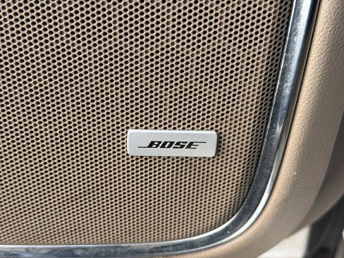 Used 2017 Chevrolet Suburban Premier image 14