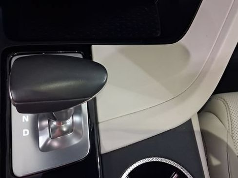 Used 2025 Genesis G70 2.5T AWD/4WD image 35