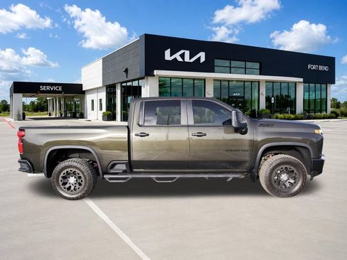 Used 2022 Chevrolet Silverado 3500 W/T w/ Gooseneck/5TH Wheel Package AWD/4WD image 4