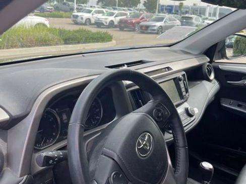 Used 2017 Toyota RAV4 Platinum AWD/4WD image 13