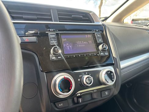 Used 2015 Honda Fit LX image 18