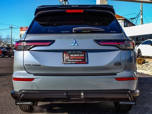 New 2026 Mitsubishi Outlander Trail Edition image 5