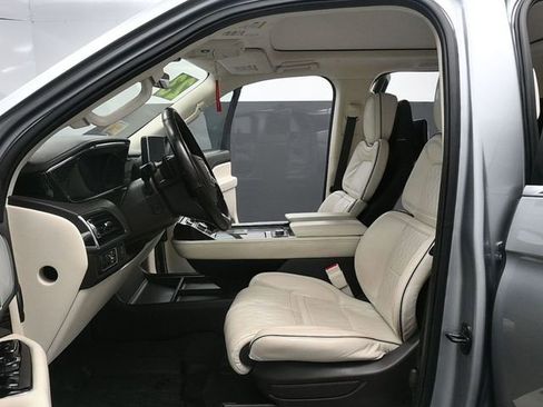 Used 2023 Lincoln Navigator L Black Label image 9