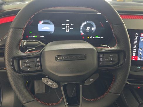 Used 2024 Dodge Charger Daytona Scat Pack w/ Plus Group image 8