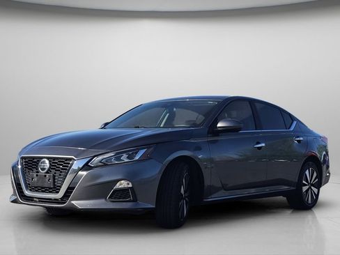 Used 2022 Nissan Altima 2.5 SV AWD/4WD image 18