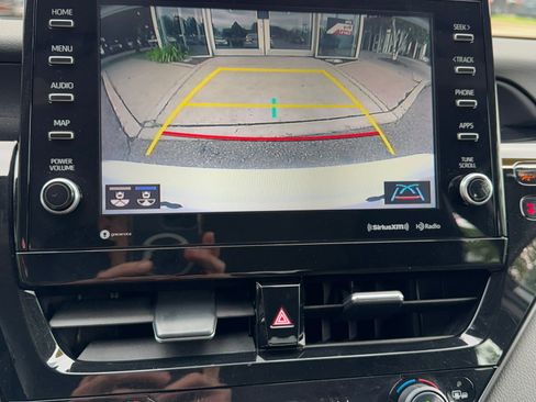 Used 2021 Toyota Camry XLE image 21