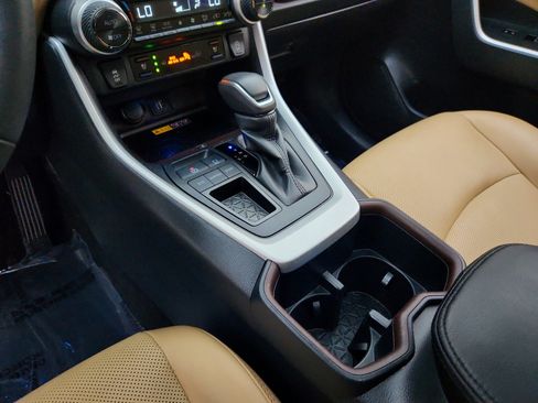Used 2024 Toyota RAV4 Limited w/ Advanced Technology Package FWD image 20