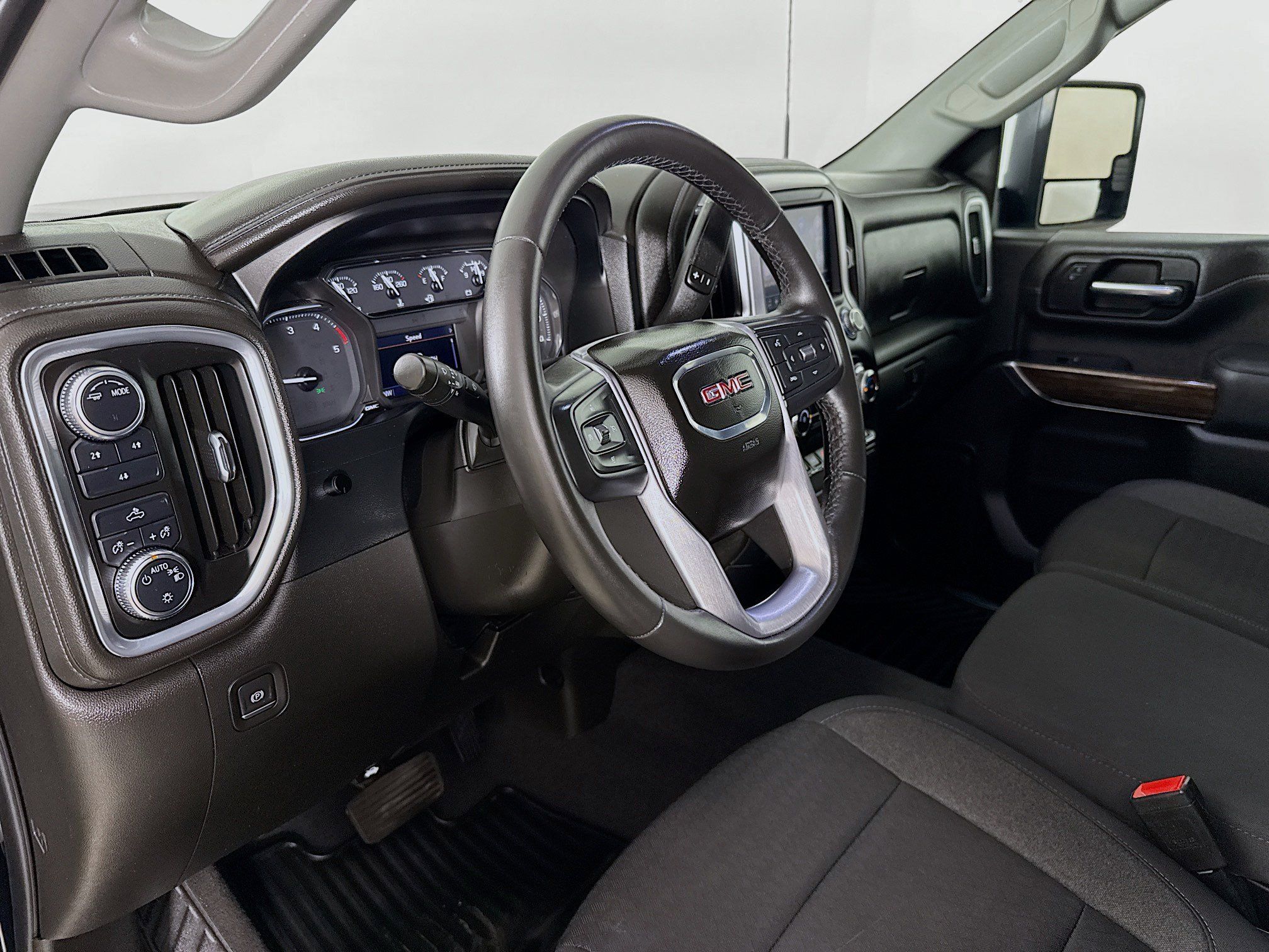 Used 2022 GMC Sierra 2500 SLE AWD/4WD image 10