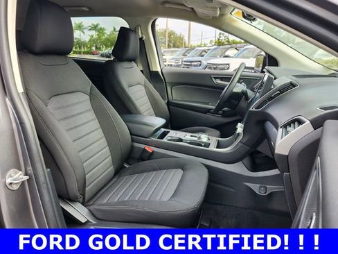 Used 2024 Ford Edge SE w/ Black Appearance Package image 17