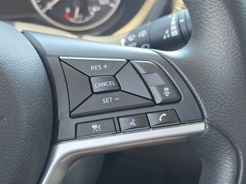 Used 2024 Nissan Sentra SV FWD image 21