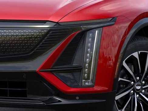New 2026 Cadillac Lyriq Sport RWD image 10