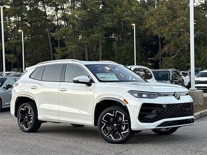New 2026 Volkswagen Tiguan SEL R-Line