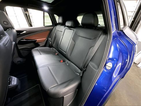 Used 2022 Volkswagen ID.4 Pro S w/ Gradient Package image 28