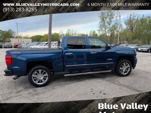 Used 2017 Chevrolet Silverado 1500 High Country AWD/4WD image 3