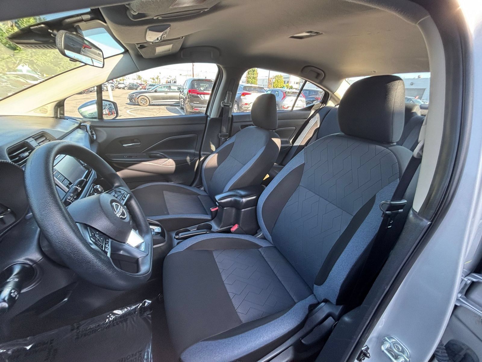 Used 2025 Nissan Versa SV FWD image 35