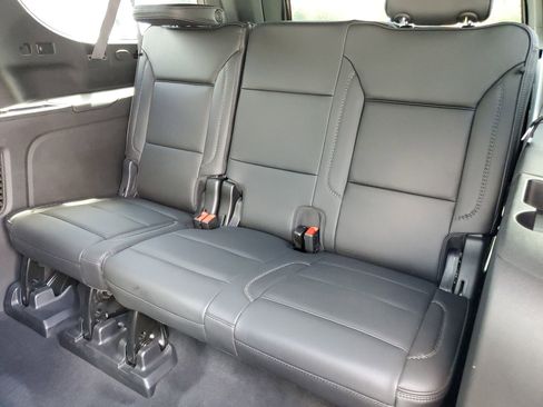 Used 2024 GMC Yukon XL Denali w/ Advanced Technology Package RWD image 13