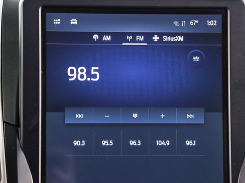 Used 2023 Ford Edge SEL AWD/4WD image 19